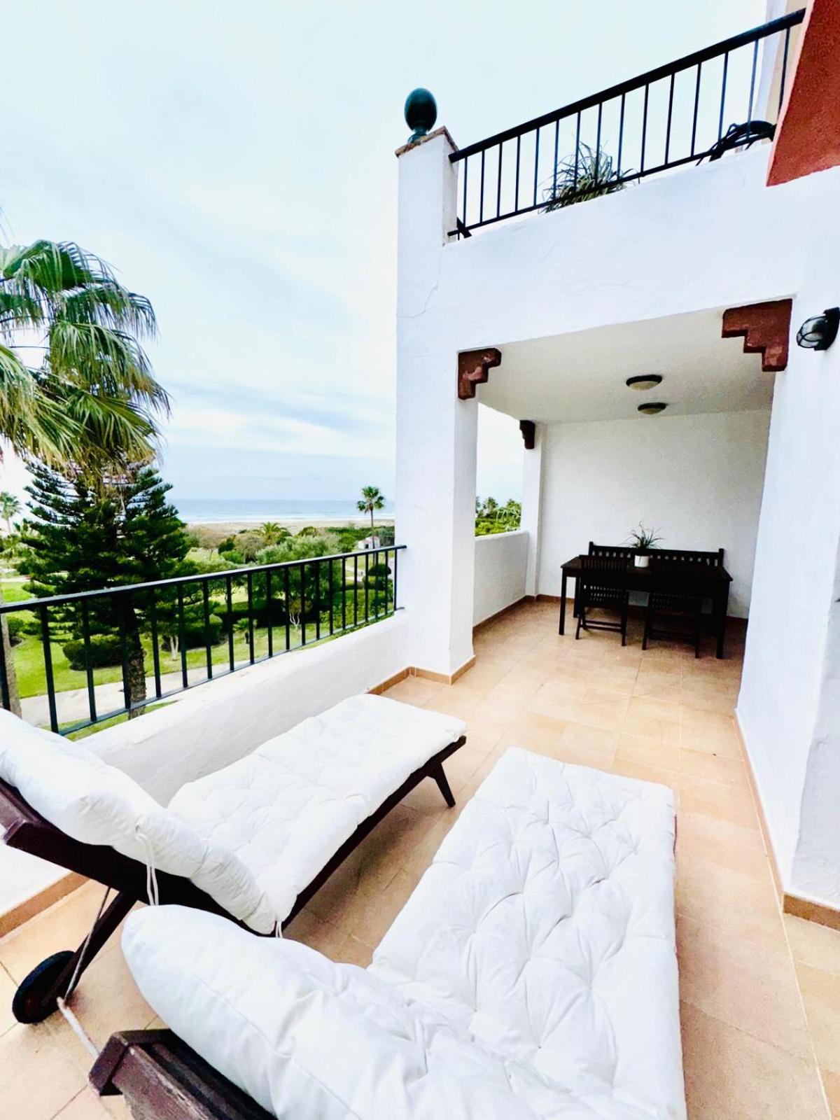 Casas De Mar Atlanterra * Zahara de los Atunes